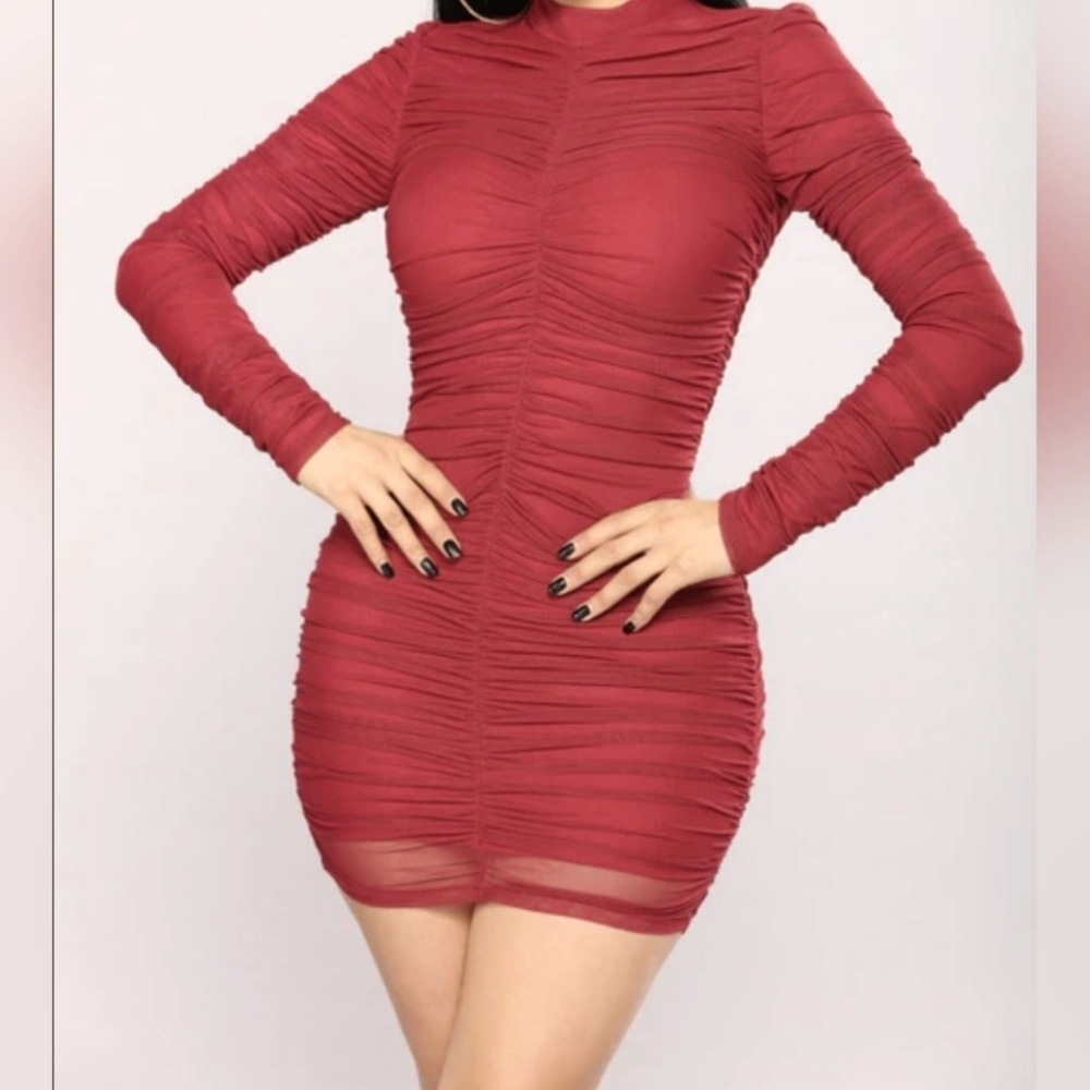 FASHION NOVA Burgundy ruched mini dress, Long sleeve, size xs